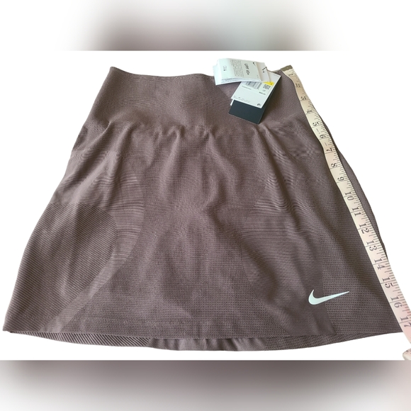 Nike One Women's Dri-FIT Golf High-Waisted Skort Standard fit Sz S - Picture 3 of 5